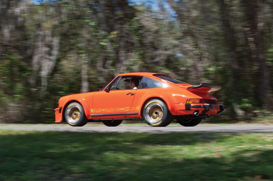  Porsche 934 Turbo RSR FIA GR4 1976 года  (фото 2 из 24)